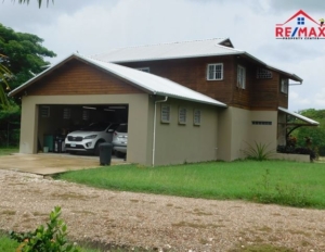 Featured image of property #2513 – 2 BEDROOM HOUSE + 20 ACRES WITH GUEST HOUSE AND RIVER FRONTAGE.