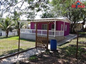 Featured image of #6001- A 2 BEDROOM, ONE BATHROOM HOUSE NEAR SAN IGNACIO, CAYO DISTRICT