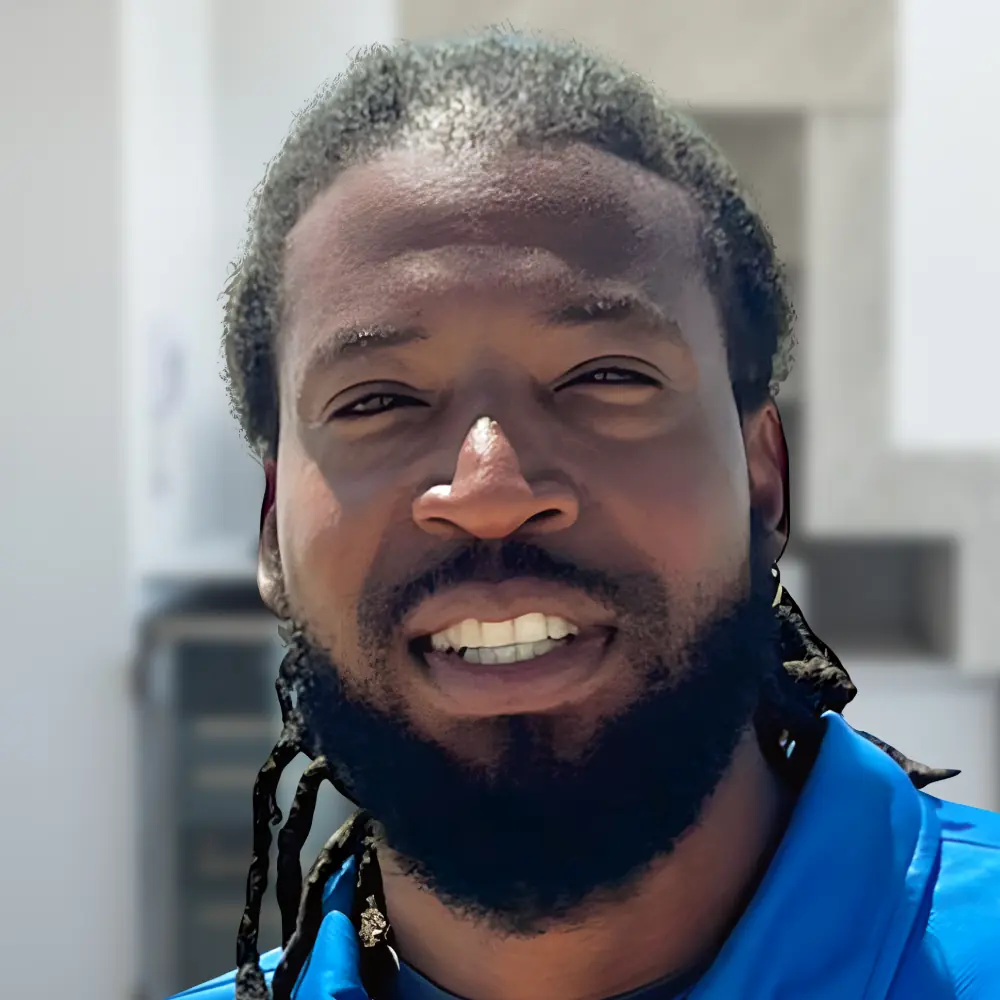 Portrait of Maynard Nunez, REMAX Belize Property Center real estate agent