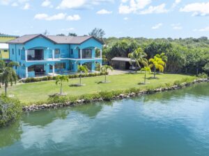 Featured image of property Lagoon Front Marina Home Placencia Peninsula