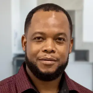 Travis Ciego, Belize Property Center Agent